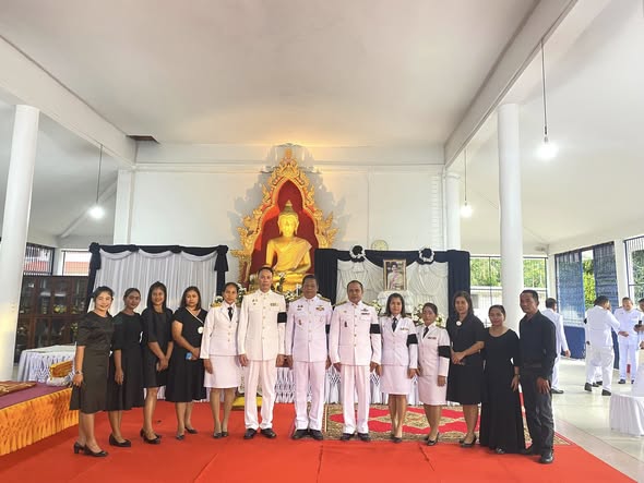 ร่วมพิธีบำเพ็ญกุศล 
ปัญญาสมวาร (ครบ 50 วัน) เพื่อถวายเป็นพระราชกุศลแด่สมเด็จพระนางเจ้าสิริกิติ์ พระบรมราชินีนาถ พระบรมราชชนนีพันปีหลวง